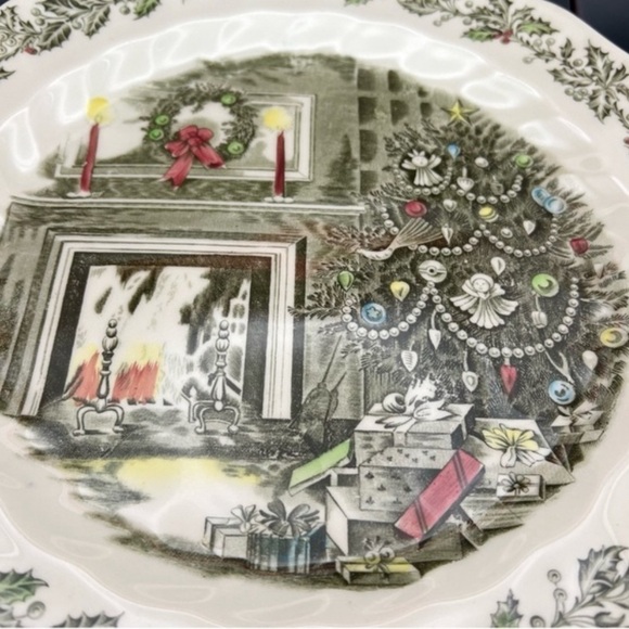 Johnson Brothers “Genuine Hand Engraving” Chop Plate – 12 1/4” – England - Picture 6 of 7